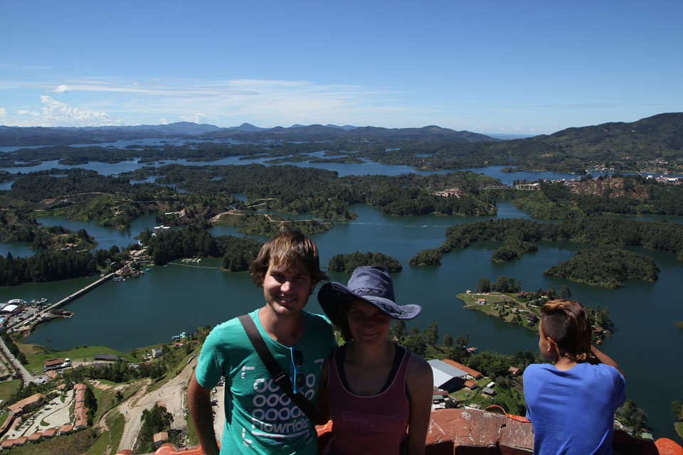 Guatapé: on the top of the Rock La Piedra, the largest dam in Colombia behind us